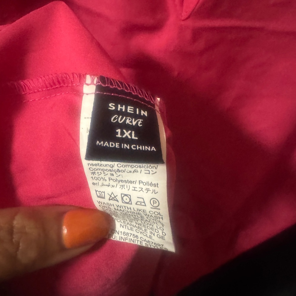 ๐ป SHEIN Curve Vibrant Pink Blouse - Picture 3 of 3